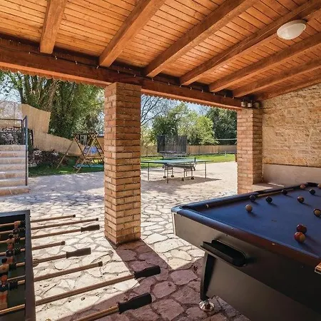 Villa Lukini Dvori By Guide Bibići