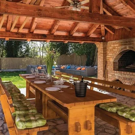 Villa Lukini Dvori By Guide