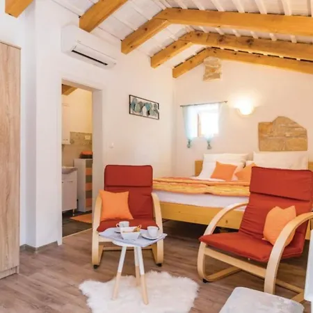 Lukini Dvori By Guide Villa