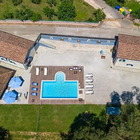 Lukini Dvori By Guide *