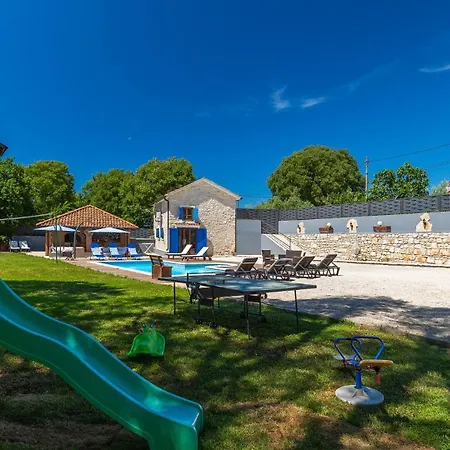 Villa Lukini Dvori By Guide *