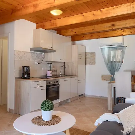 Villa Lukini Dvori By Guide