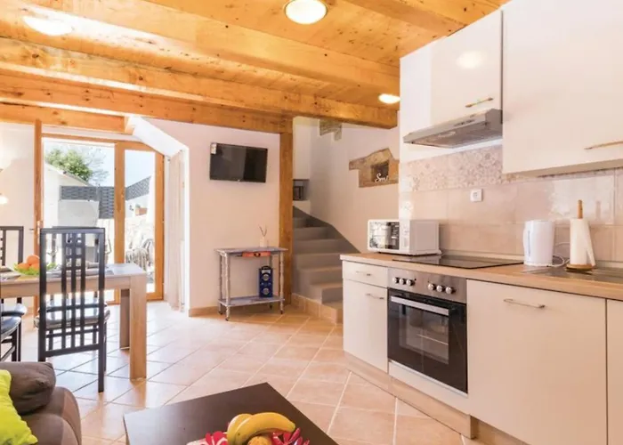 Villa Lukini Dvori By Guide